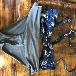 Gap body bikini
